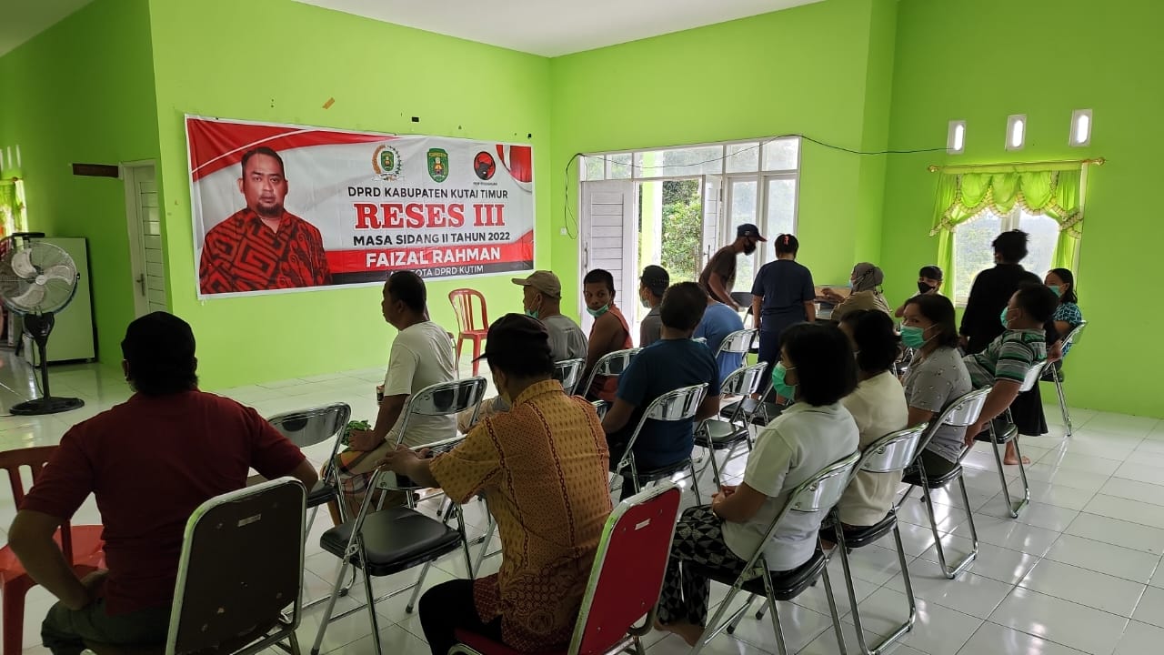 Anggota DPRD Kutim dari Fraksi PDI Perjuangan, Faisal Rahman yang sedang melaksanakan Reses masa sidang II di desa Pelawan Kecamatan Sangkulirang