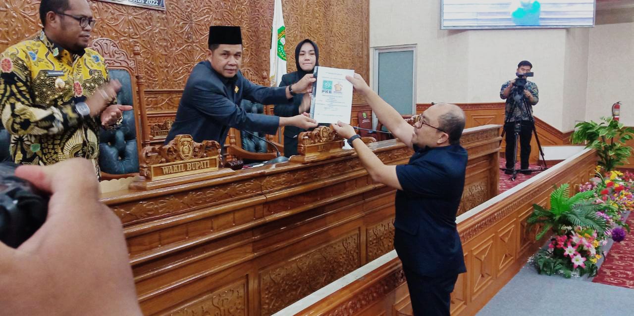 Anggota DPRD dari Fraksi Kebangkitan Indonesia Raya, dr Novel Tyty Paembonan