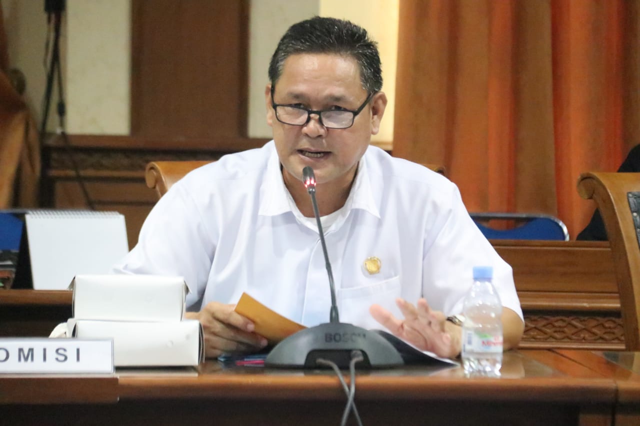 Anggota DPRD ketua Komisi D Yan Ipui ikut serta dalam kunjungan kerja study banding ke kabupaten Badung di Provinsi Bali