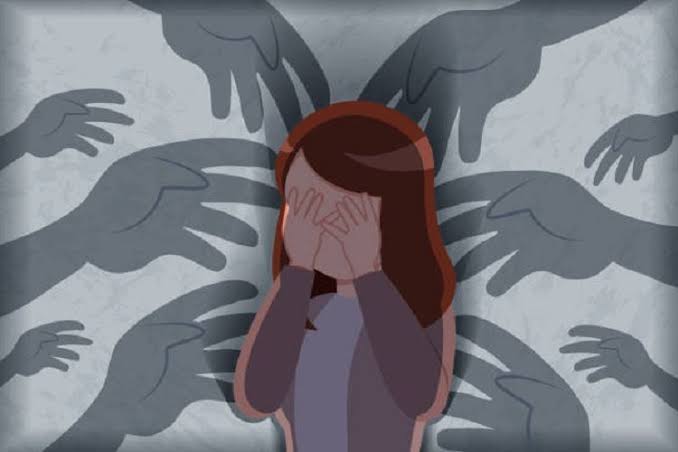 Banyaknya kasus kekerasan dan pelecehan kepada anak yang terjadi belakangan ini justru dilakukan oleh orang terdekat yang seharusnya memiliki kewajiban untuk melindungi.