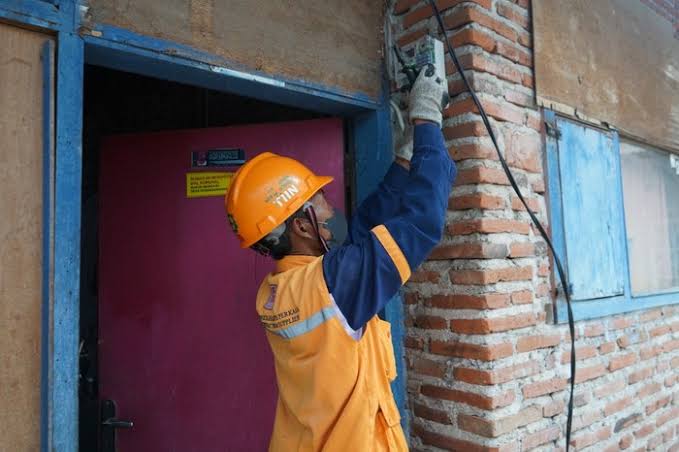 Kabar gembira bagi warga di empat Desa di wilayah Kecamatan Kaubun Kabupaten Kutai Timur (Kutim) untuk mendapatkann layanan listrik 24 jam dari Perusahaan Listrik Negara (PLN) akhirnya dapat terjawab